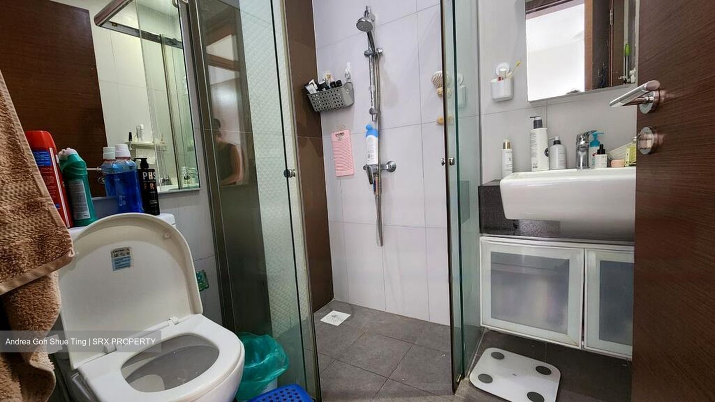 Sunny Lodge (D14), Apartment #561190011